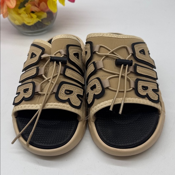 Nike Air Tan Slide Sandals Size 40 MCS9250G - Picture 2 of 7